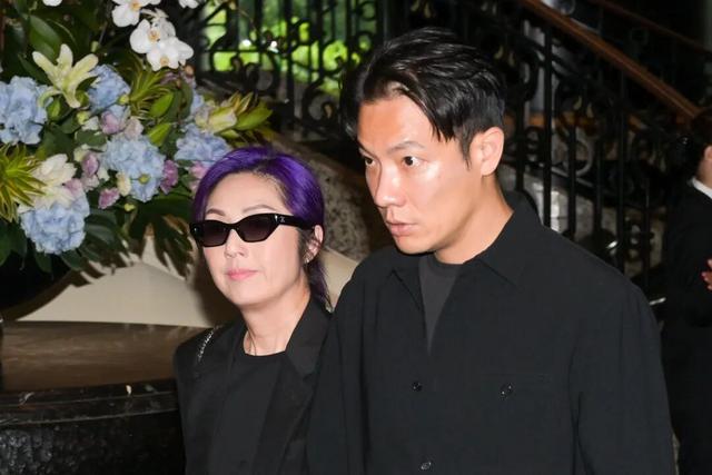 星欧娱乐注册:“赌王”女儿何超蕸追思会,霍启刚、郭晶晶现身
